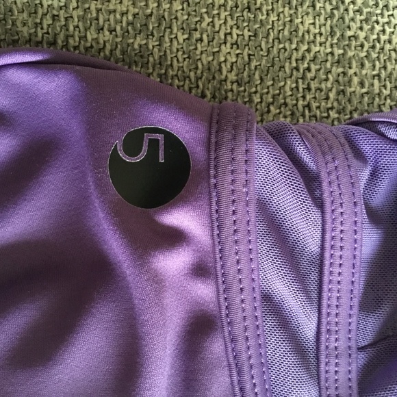 Curve Leo - Picture 4 of 6